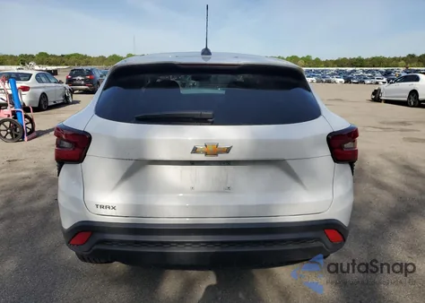 2025 Chevrolet Trax Ls from USA, damaged, VIN KL77LFEP0SC001629
